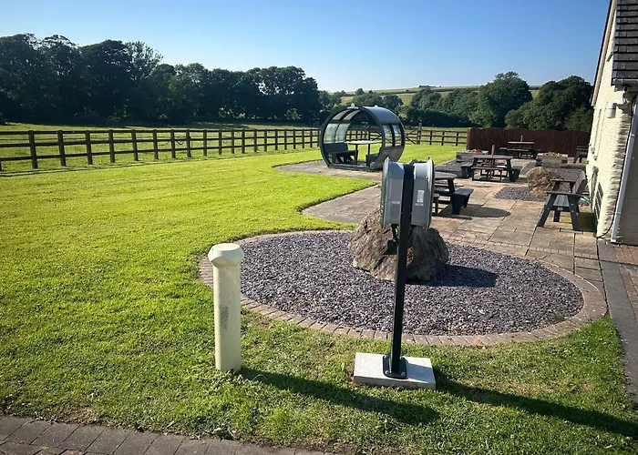 Lovesgrove Country Guest House Pembroke Dock
