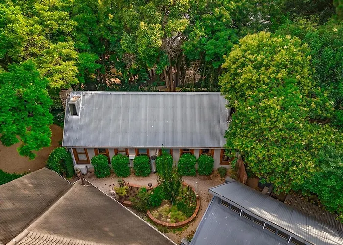 Festina Lente Guesthouse Johannesburg