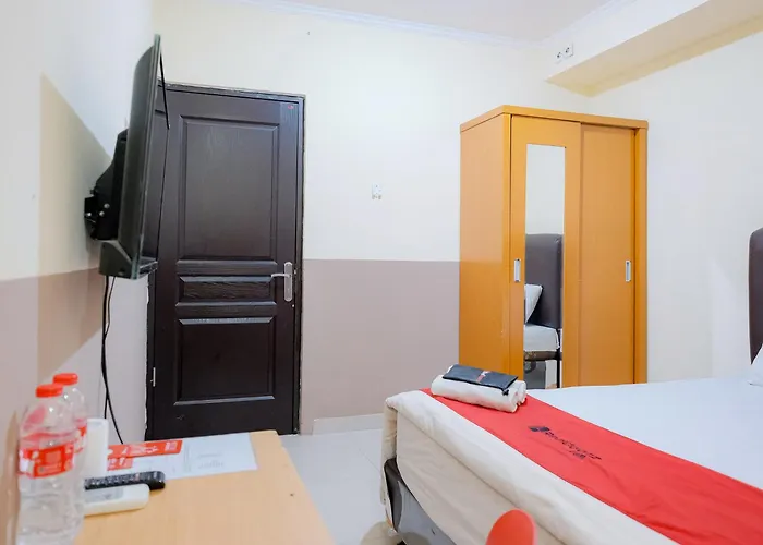 RedDoorz @ Jalan Biak Roxy Jakarta