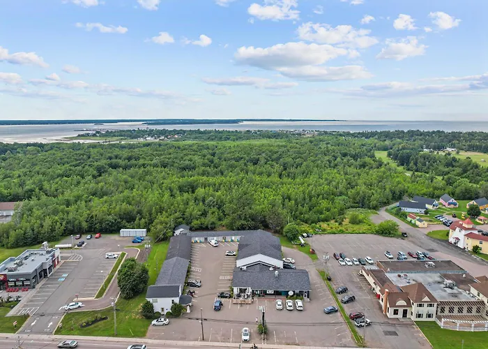 Shores Inn & Hotel Shediac