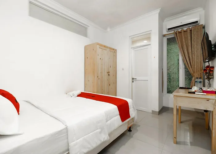 Reddoorz Syariah Plus Near Pancoran 2 Jakarta