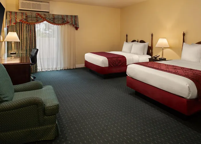 Carlyle Hotel Campbell
