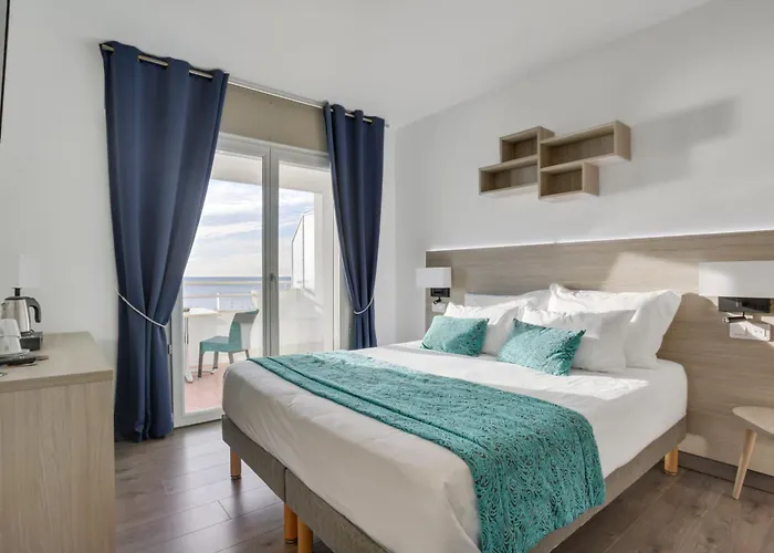 Hotel Les Palmiers à Fréjus