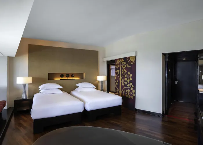 Pullman Phuket Karon Beach Resort