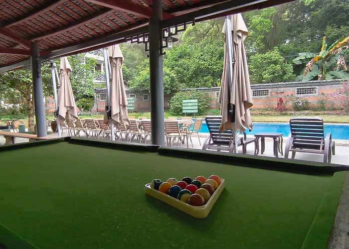 Snow Lion Riverside Resort Yangshuo