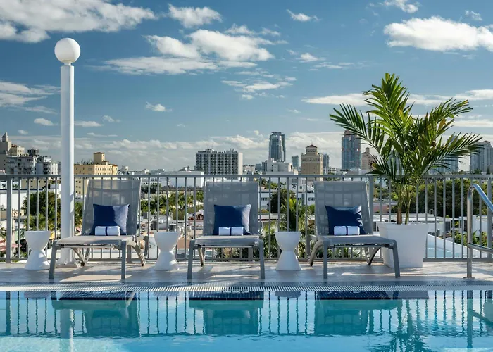 Courtyard Miami Beach South Beach