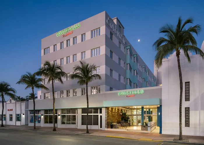 Courtyard Miami Beach South Beach