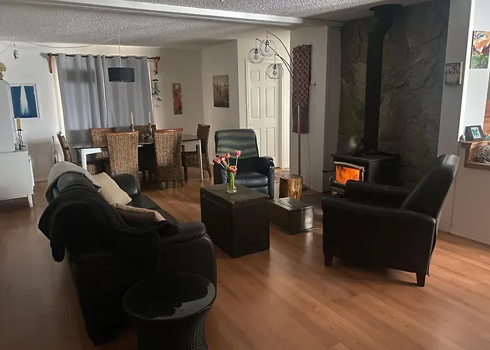 Rose Cottage Bed & Breakfast Valemount