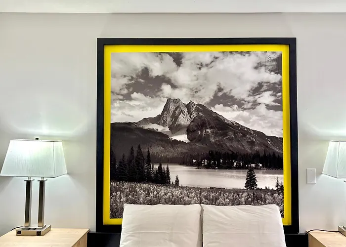 Super 8 By Wyndham Clearwater Bc Motel