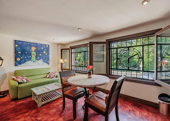 Casa Del Reloj Aparthotel Medellín