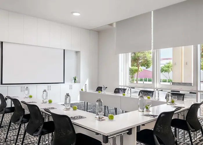 Hotel Ibis Styles Dragon Mart Dubai