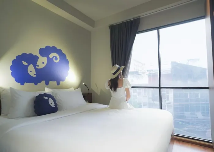 Kokotel Bangkok Surawong
