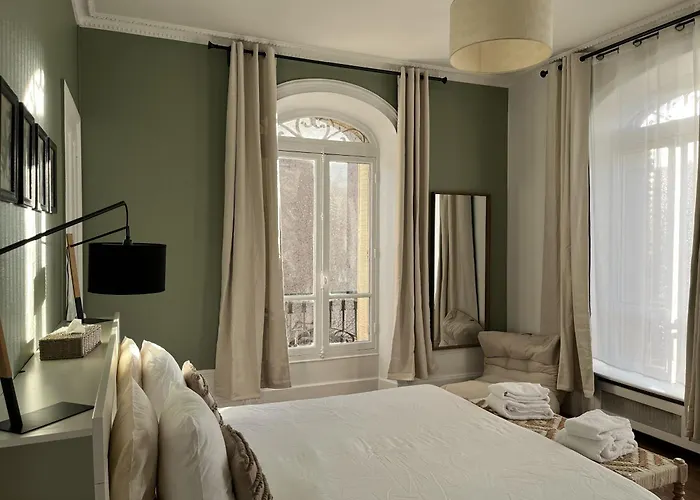 La Poterne L Chambres D'Hotes A Épernay