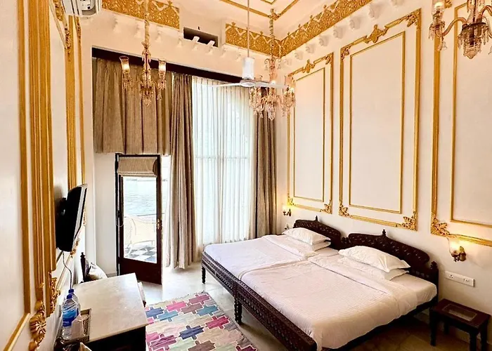 Lake Pichola Hotel Udaipur
