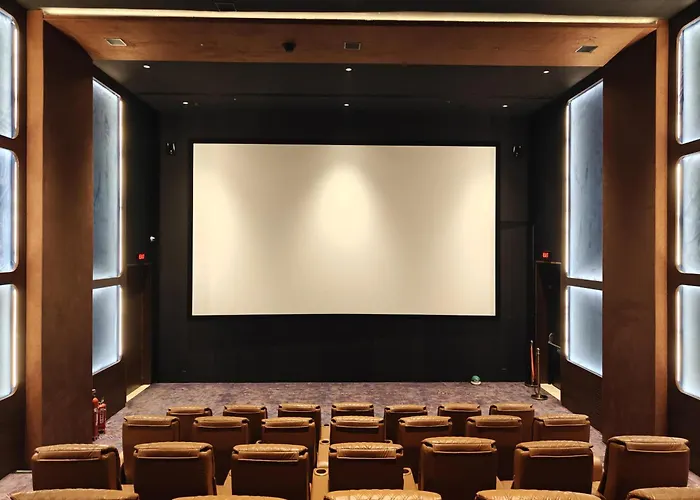 Gift City Club, A Member Of Radisson Individuals Gandhinagar