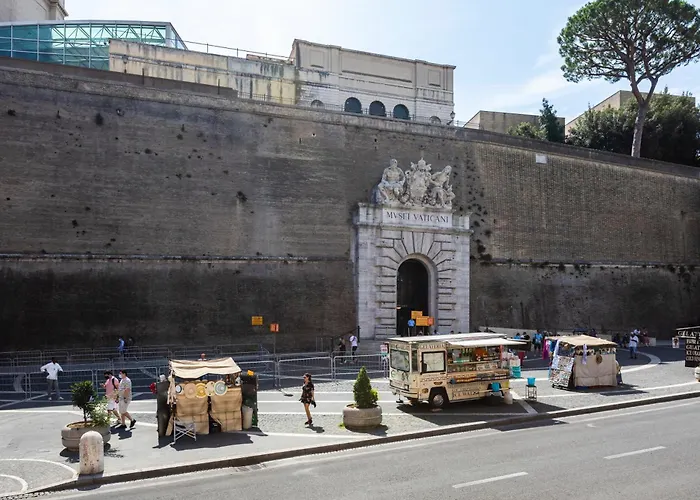 Residenza Vaticano by Hili Roma