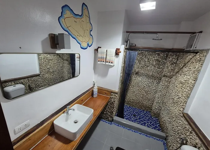 Apo Diver Beach Resort San Juan 