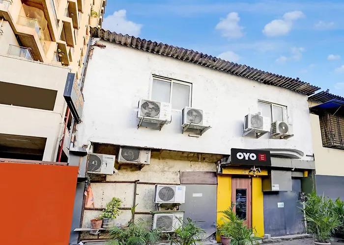 Oyo 77012 Hotel Moss View - Moca Mumbai