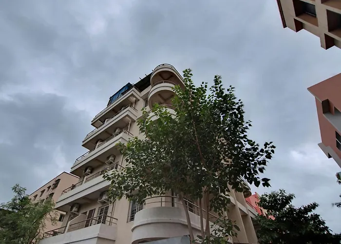 Super Hotel O Pioneer Pune