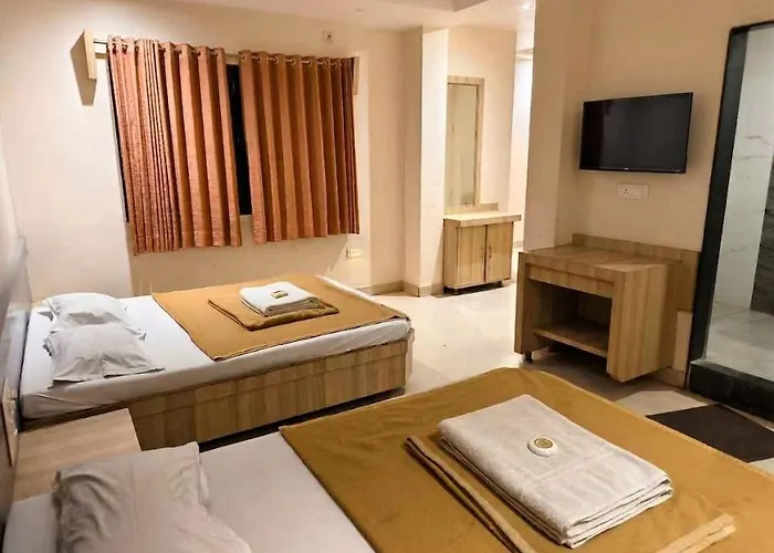 Blueberry Budget Hotel Shirdi