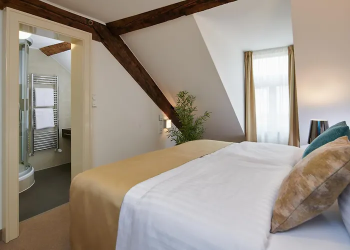 Golden Angel Suites By Adrez Prague