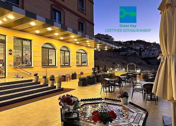 Petra Canyon Hotel Wadi Musa