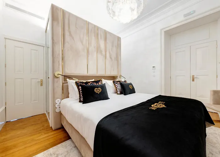 1877 Estrela Palace Aveiro