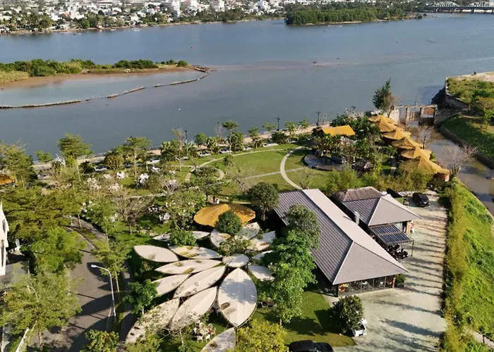 Cami Riverside Resort Đà Nẵng