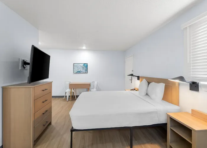 Birch Hill Suites Jackson