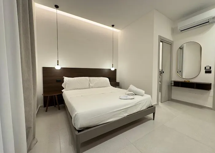 Hart Boutique Rooms Naples