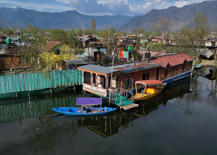 H.B.Victoria Garden Bed & Breakfast Srinagar 