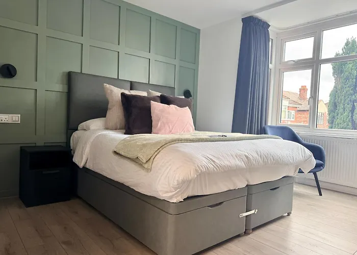 United Home B&B Salford 