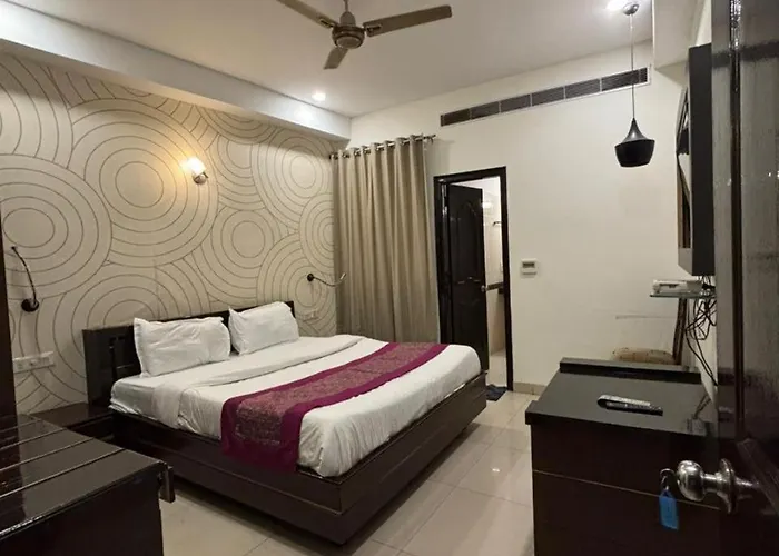 Hotel Queens Tower Amritsar