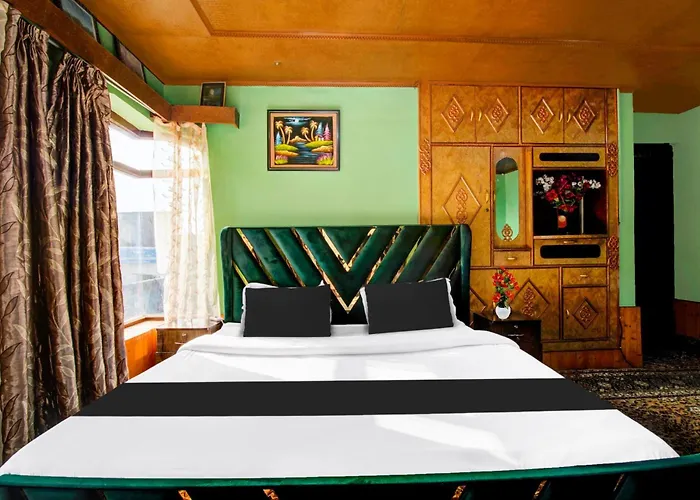 Collection O Brein Nishat Formerly Continental Guest House Srinagar 