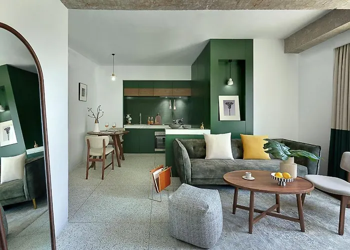 Baseplus-Shanghai Binjiang Serviced Apartment