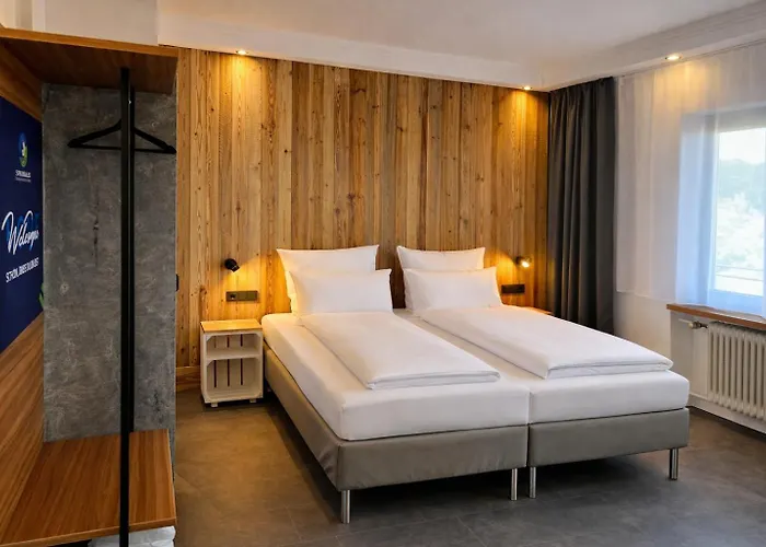 JUNIPRO Hotel Schinderhannes Weiskirchen