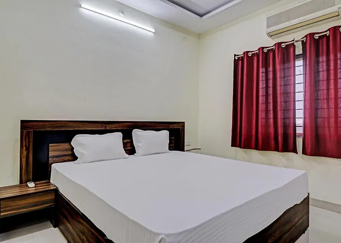Hotel O Midway Treat Dhar