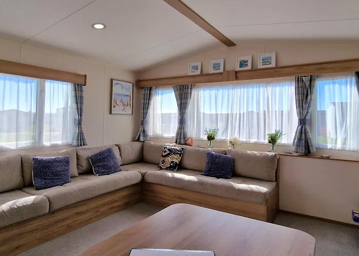 The Burrows Family Retreat, West Sands Holiday Selsey
