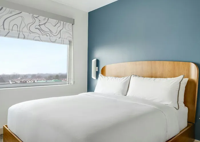 Element Springfield South Hotel