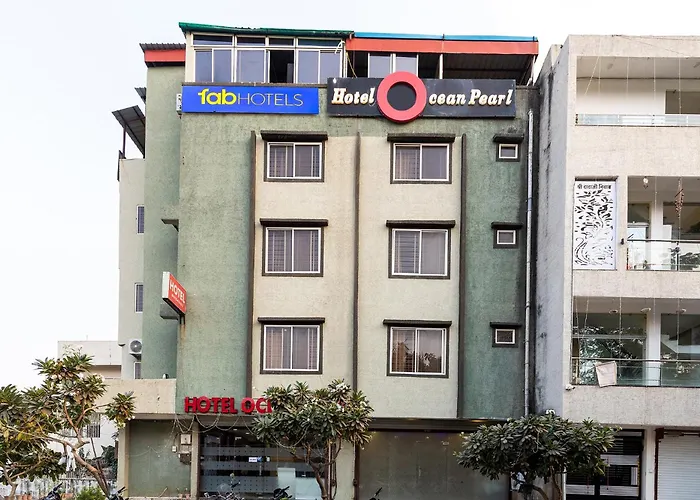 Fabhotel Ocean Pearl Bhopal