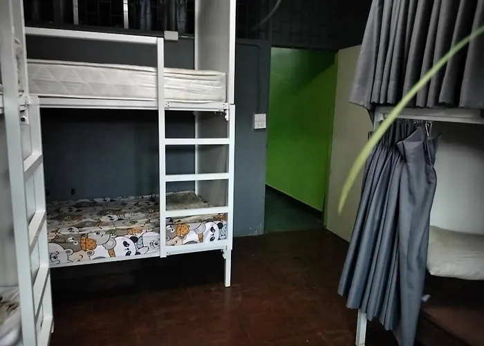 W District Hostel กรุงเทพมหานคร