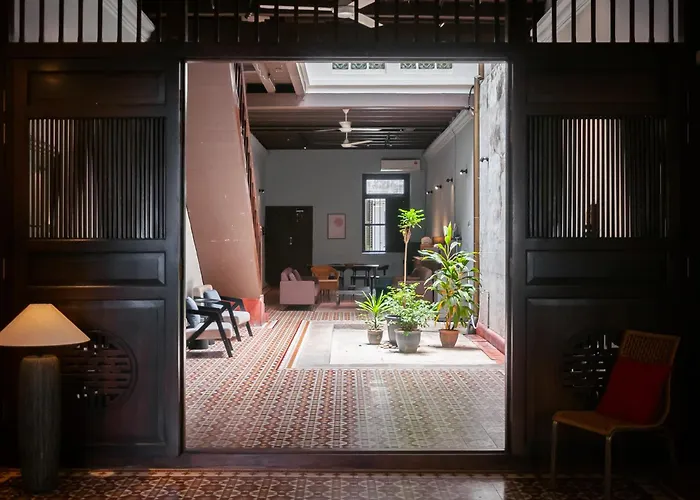 Aayu Stewart - Stewart Ln, George Town Hotel