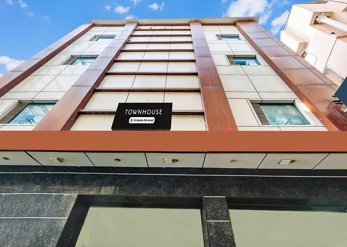 Townhouse Arakashan Road Paharganj Formerly Mohan International New Delhi
