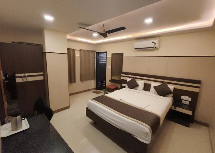 Anand Regency Majestic Hotel Bangalore