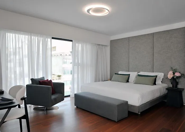 The Athenaeum Luxury Hotel