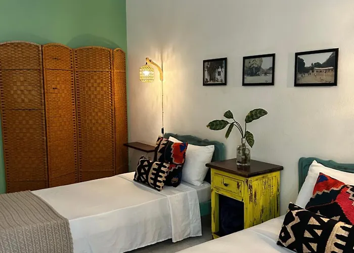 Syd'S Guesthouse Praia