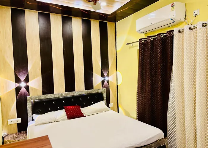 Hotel O Suryavanshi Palace Ayodhya