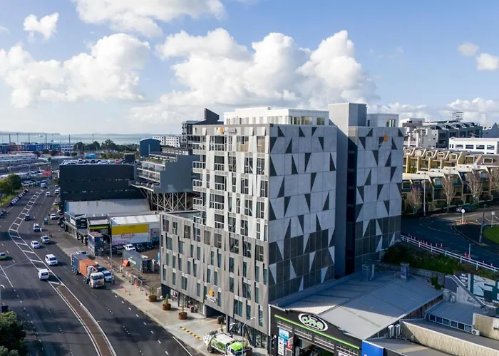 La Quinta By Wyndham Parnell Auckland Hotel
