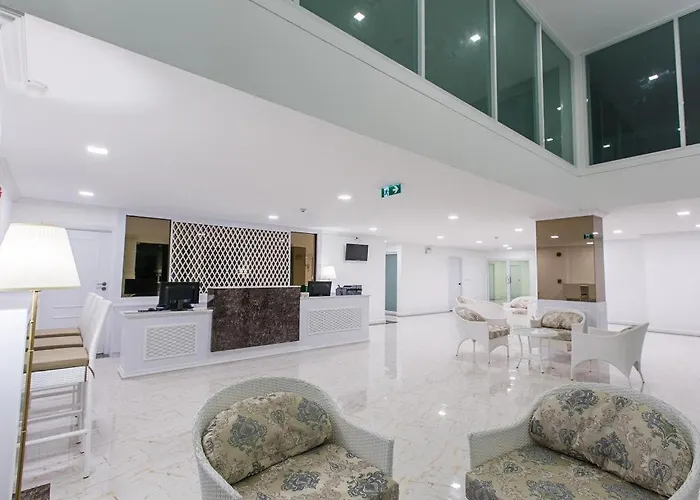 B2 Hua Hin Premier Hotel