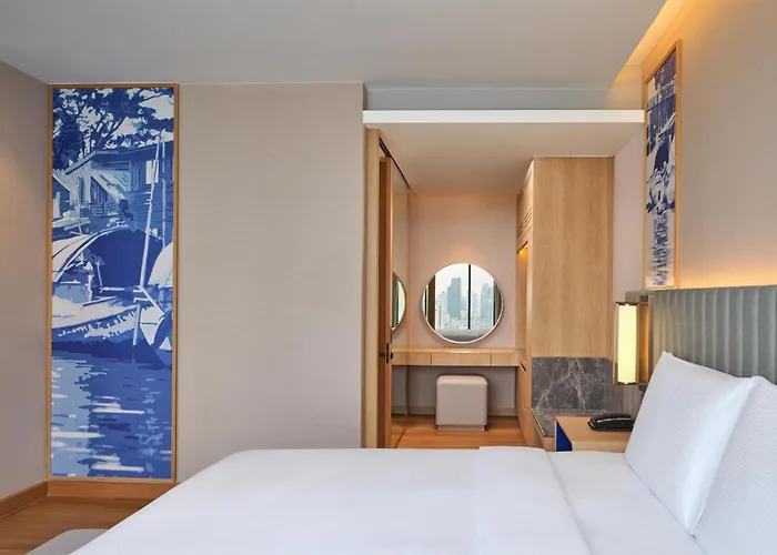 Hilton Garden Inn Bangkok Riverside